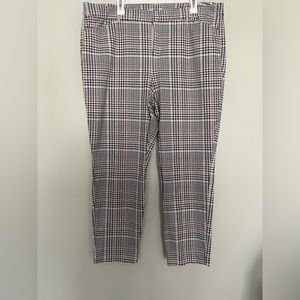 Womens pixie high rise work pant (old navy)